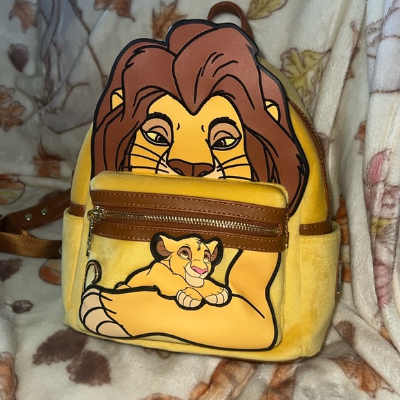 Lion King Loungefly - Picture 1 of 5